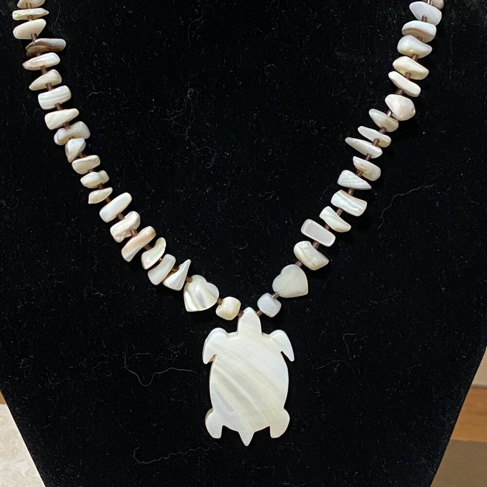 Bohemian Natural Shell Turtle Pendant Necklace, Beaded Necklace - Picture 5 of 12